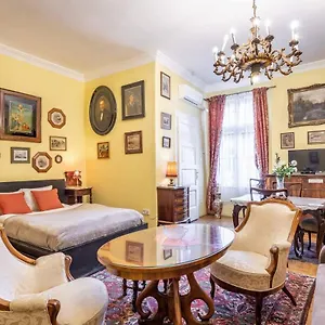 Vamhaz Boulevard Budapest